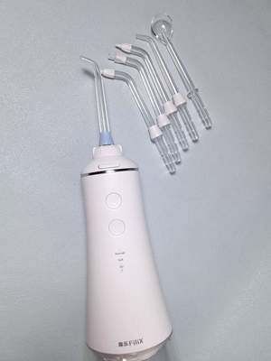 初次體驗(yàn)沖牙器 以扉樂SII為例，談?wù)効谇磺鍧嵭戮辰? class=